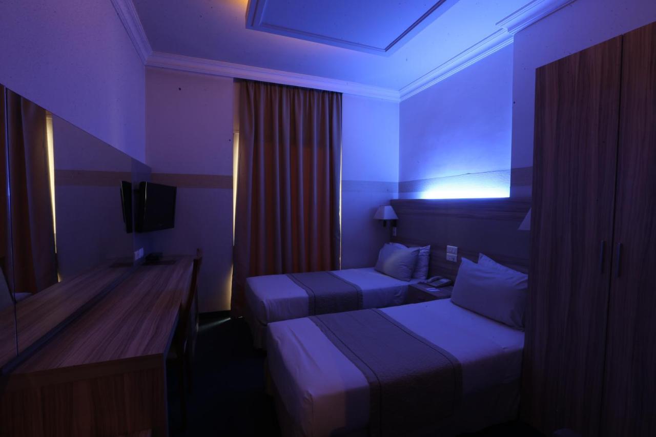 Padova Hotel Beirut Exterior photo