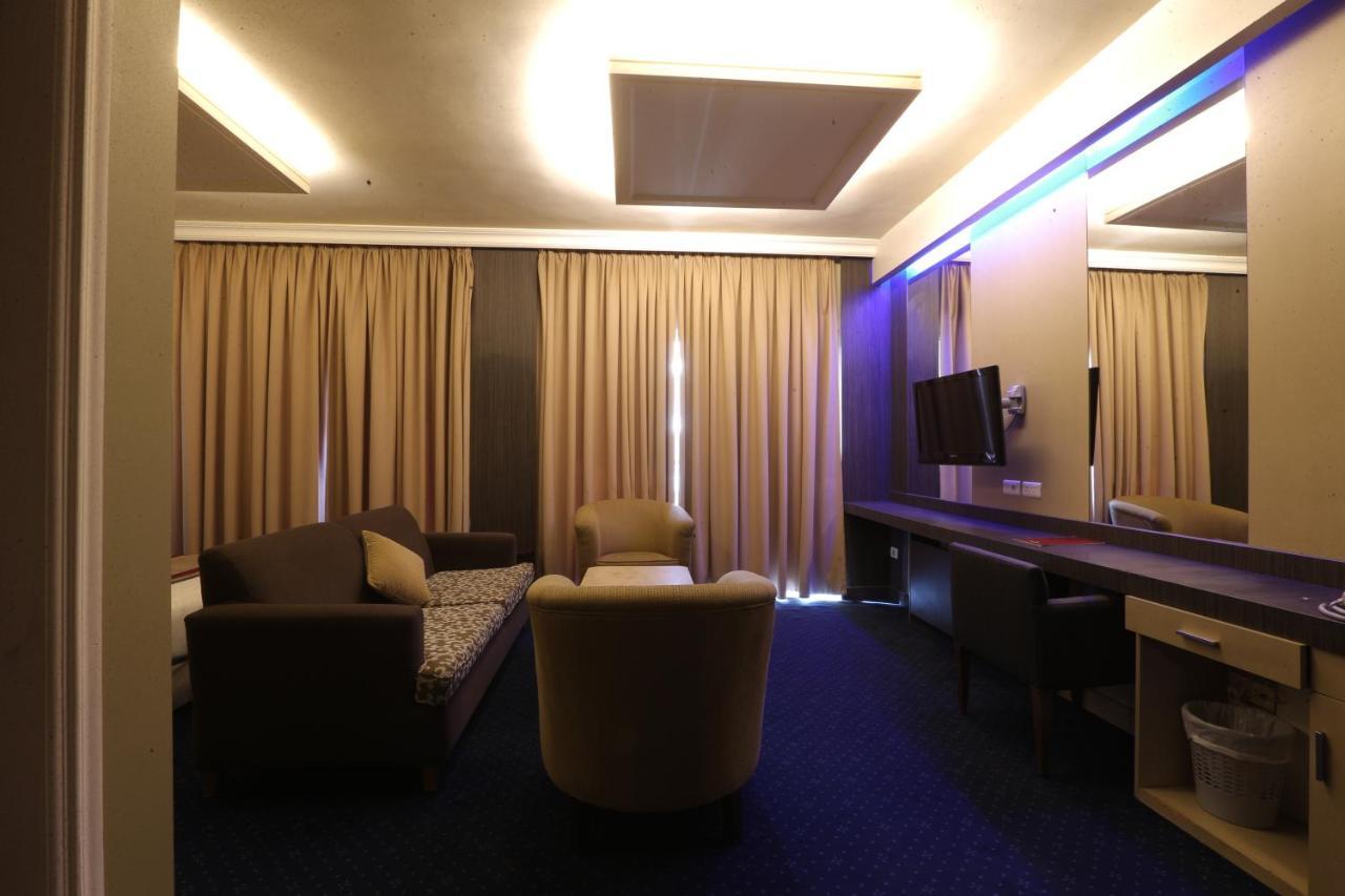 Padova Hotel Beirut Exterior photo