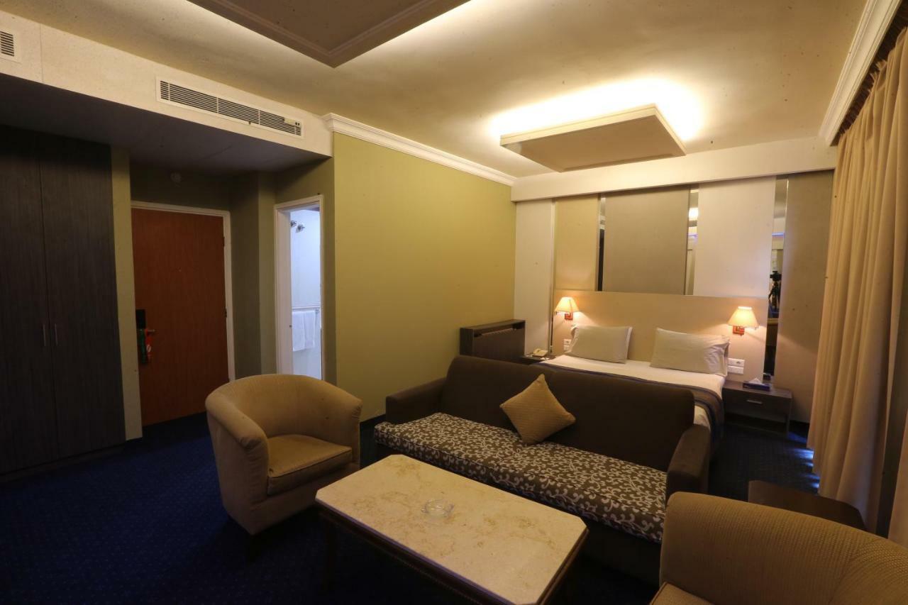Padova Hotel Beirut Exterior photo